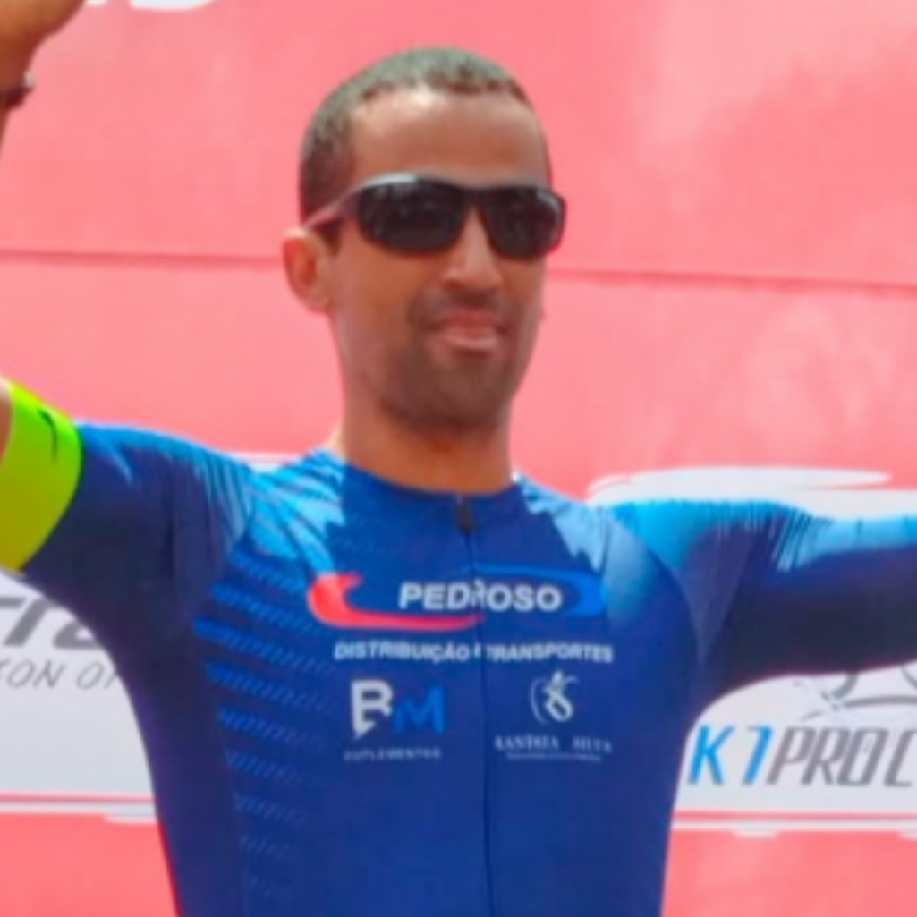 Atleta patrocinado pela Pedroso no pódio