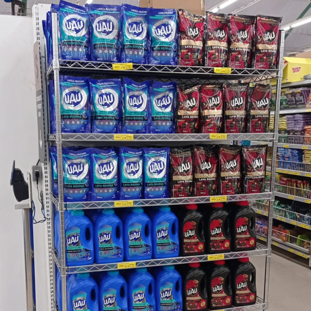 Organização de produtos na gôndola